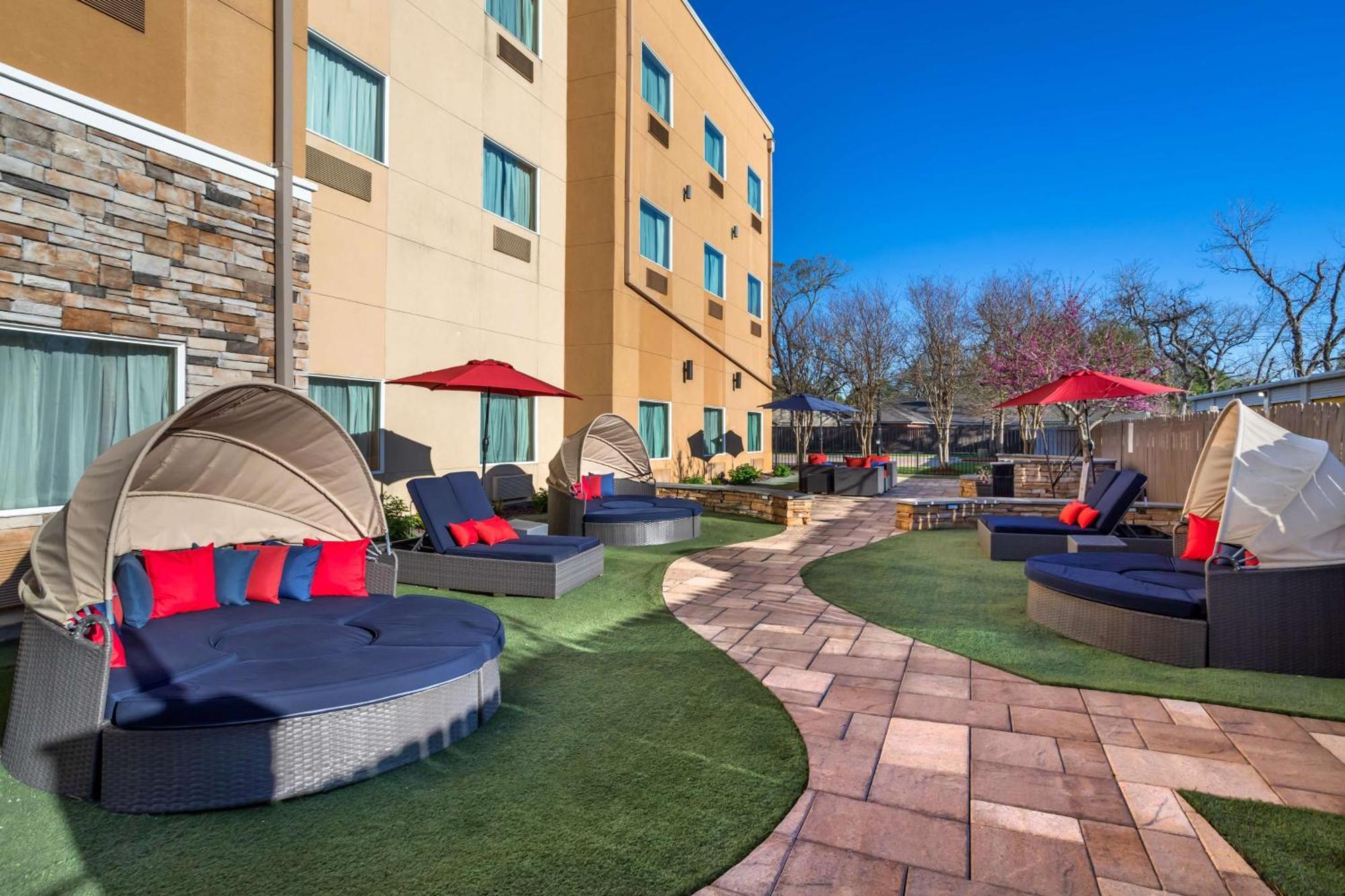 Best Western Plus Lake Jackson Inn & Suites Exterior foto